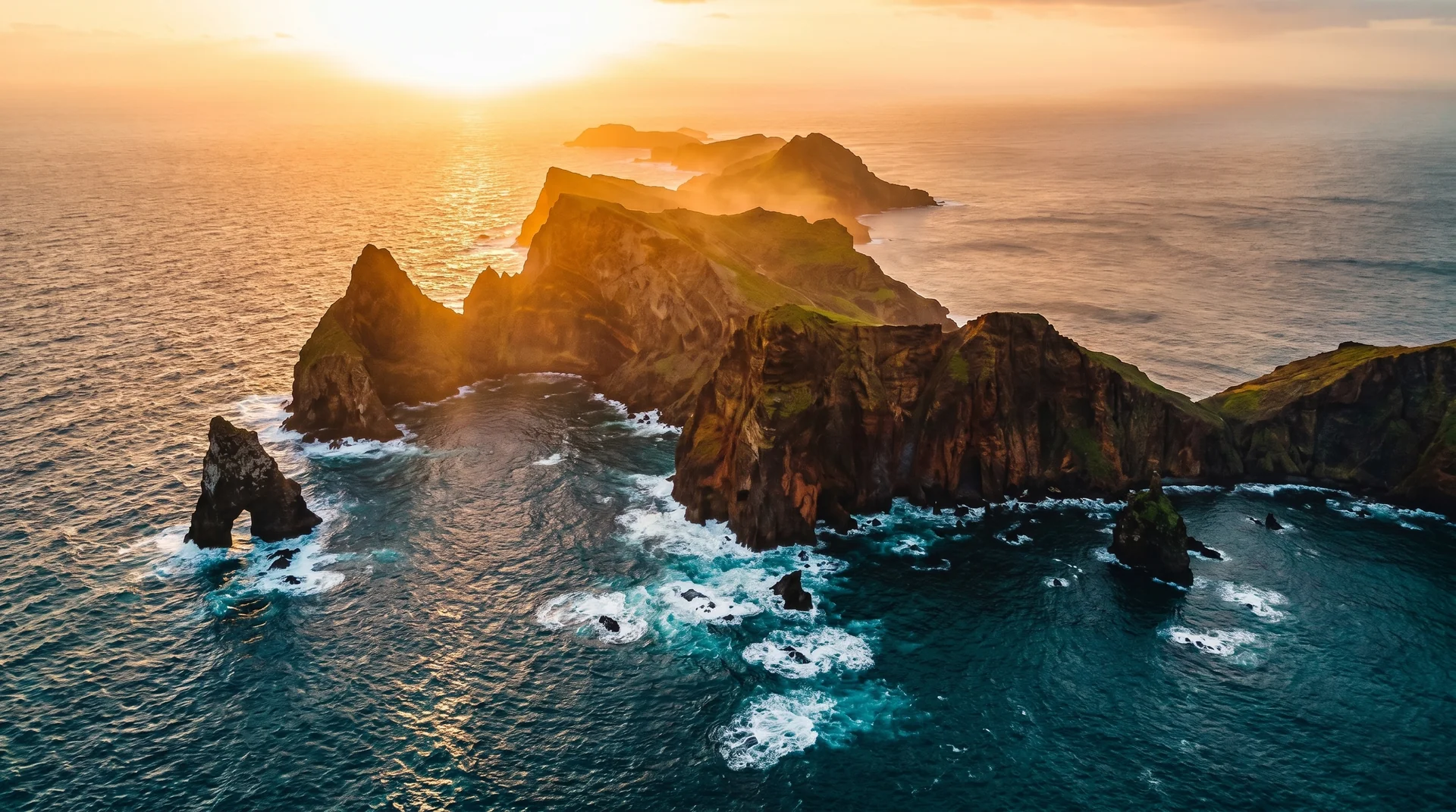 Dragon's Tail rock formation at Ponta do Rosto at sunrise, Madeira